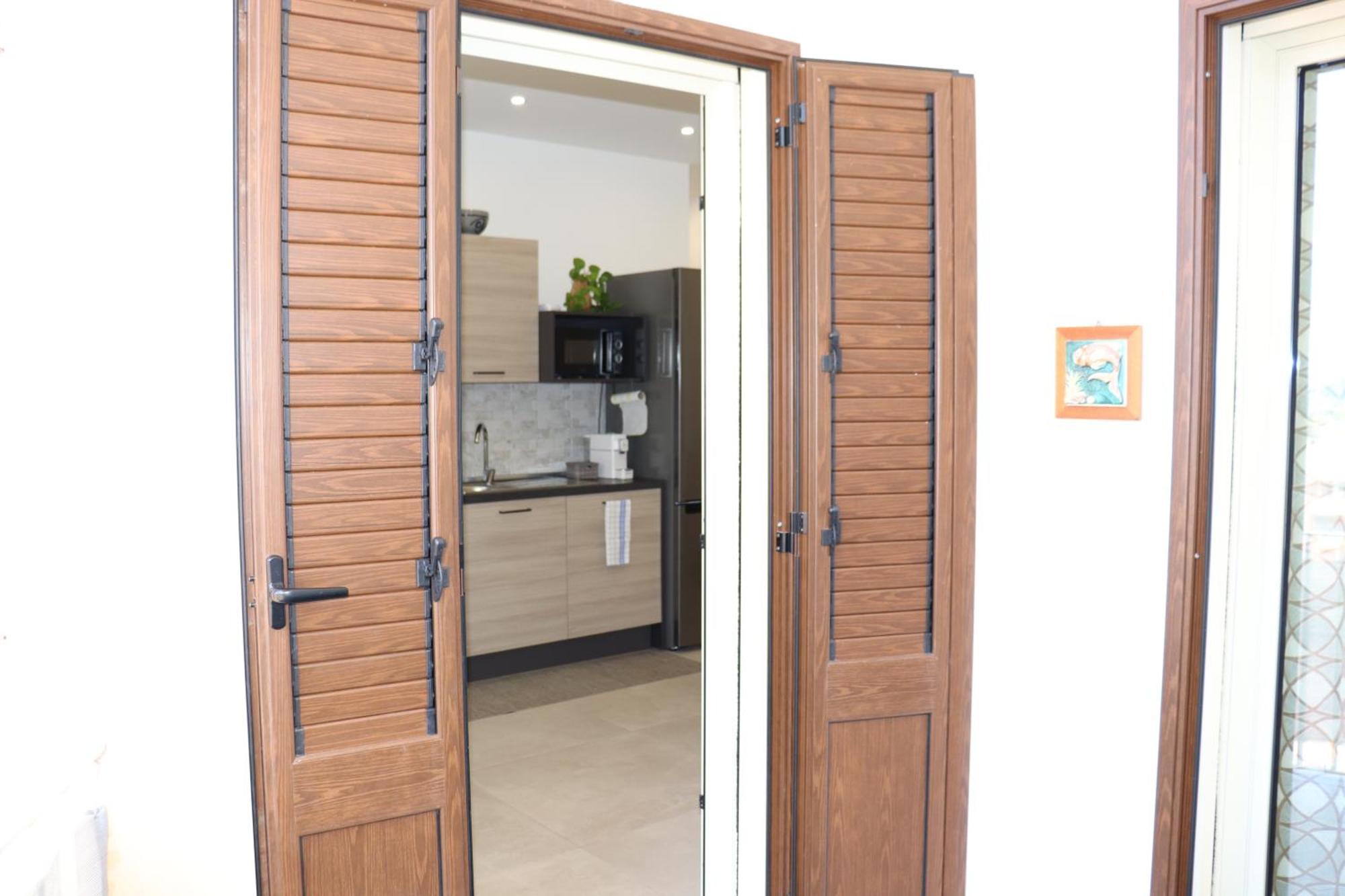 Rineddahouse Arenella - Vista Mare Panoramica A Con Parcheggio Privato Apartment Palermo