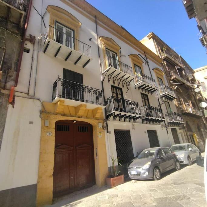 Paola 1 * Palermo