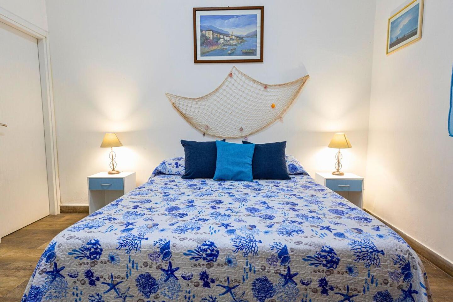 Appartamento Lovely In Palermo-sferracavallo Palermo