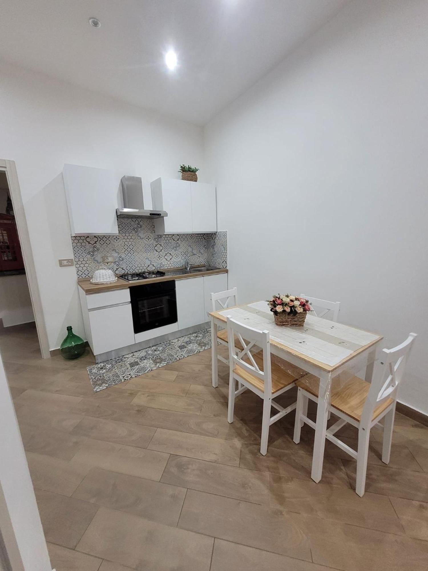 Sweet Maqueda Apartment