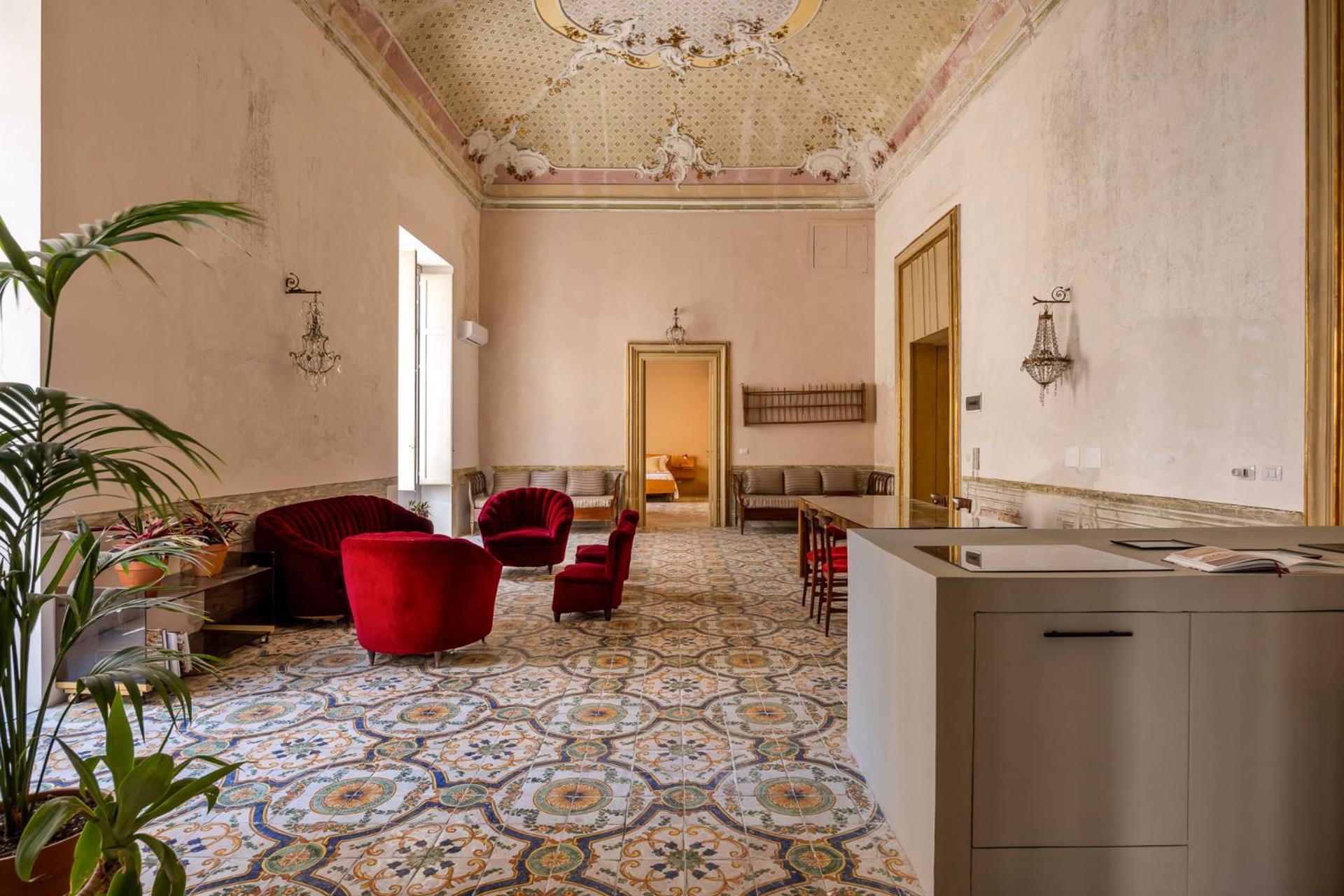 Aparthotel Palazzo Sant'isidoro By Domusicily *