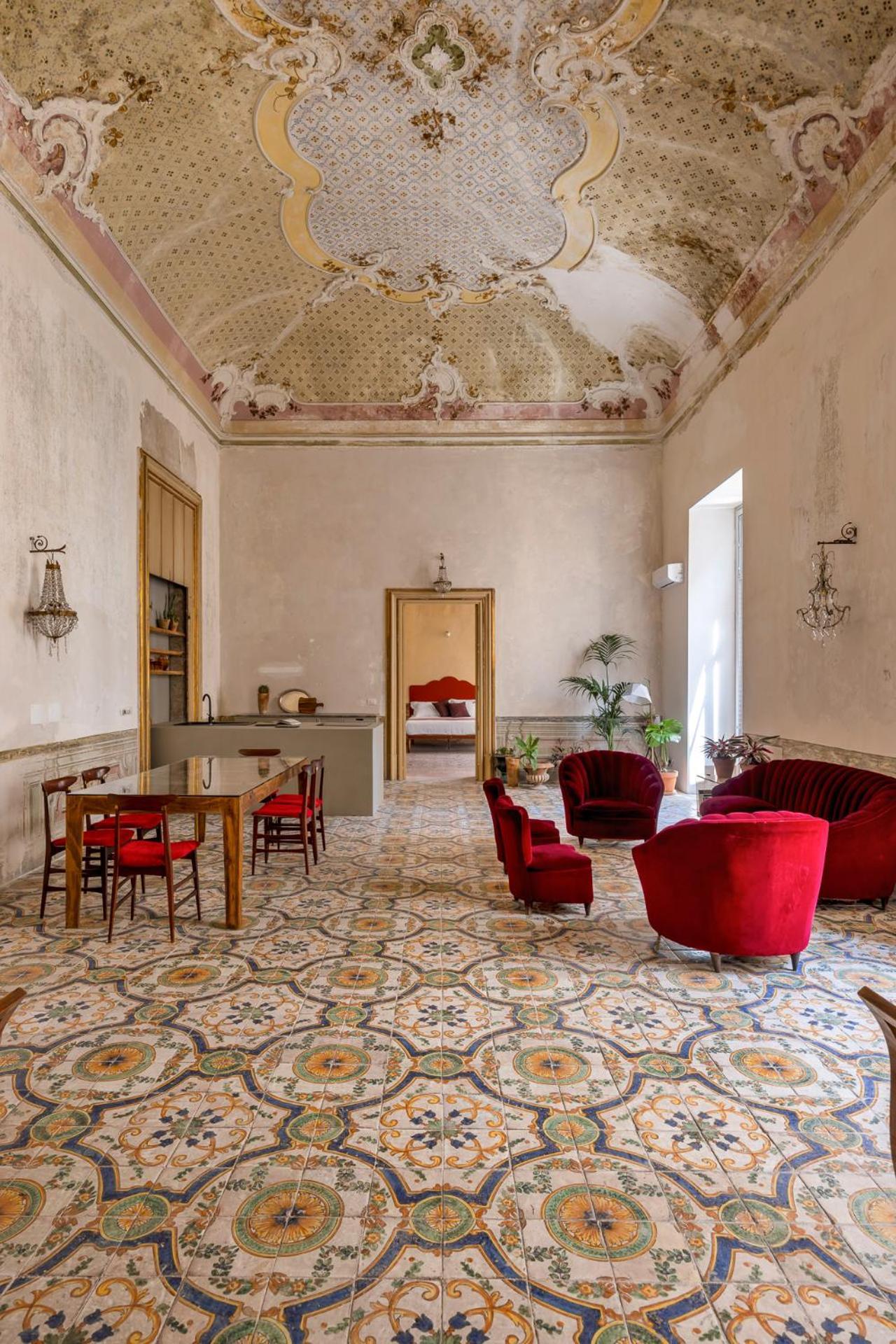 Palazzo Sant'isidoro By Domusicily *