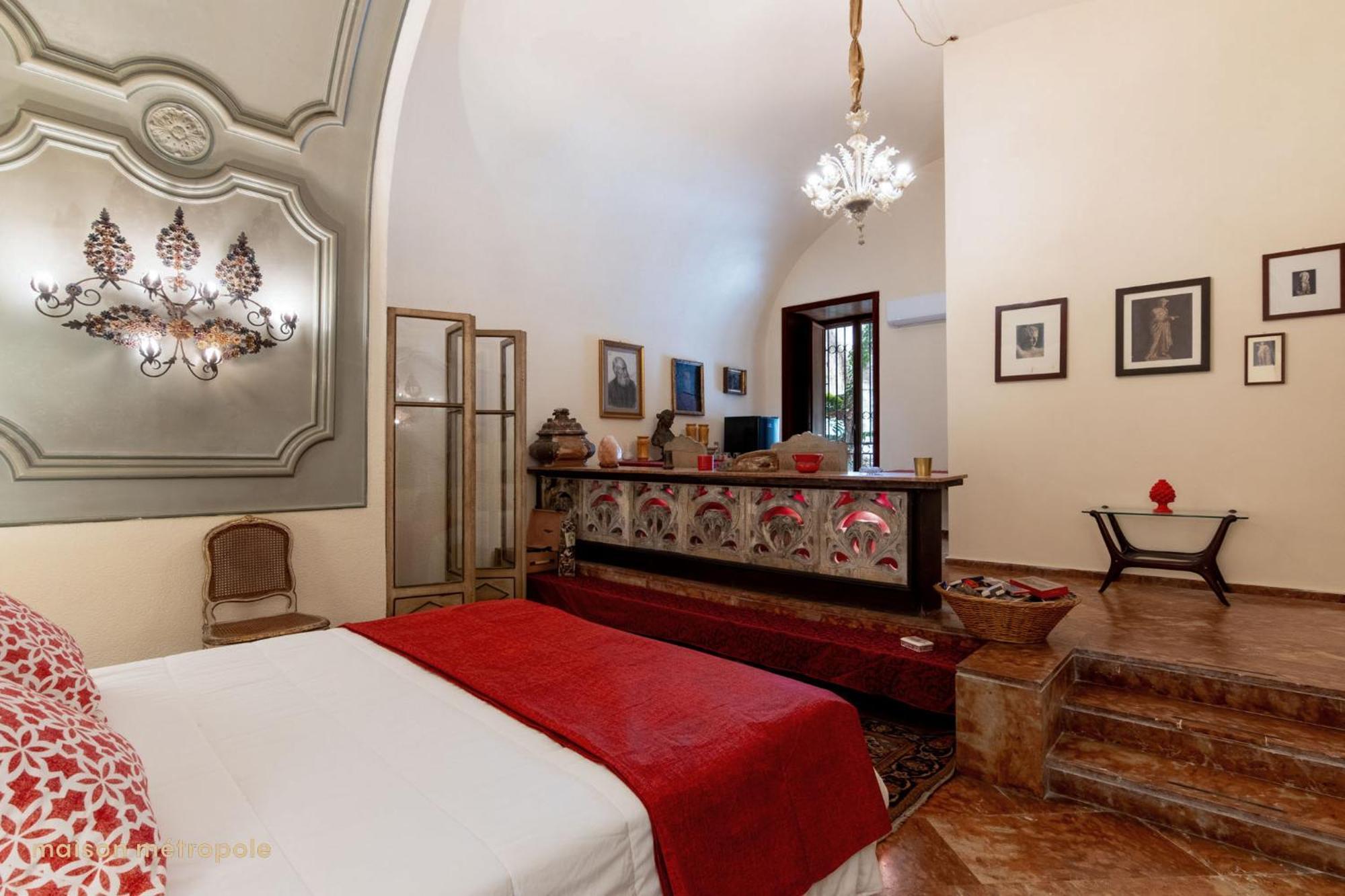 Guest house Center *