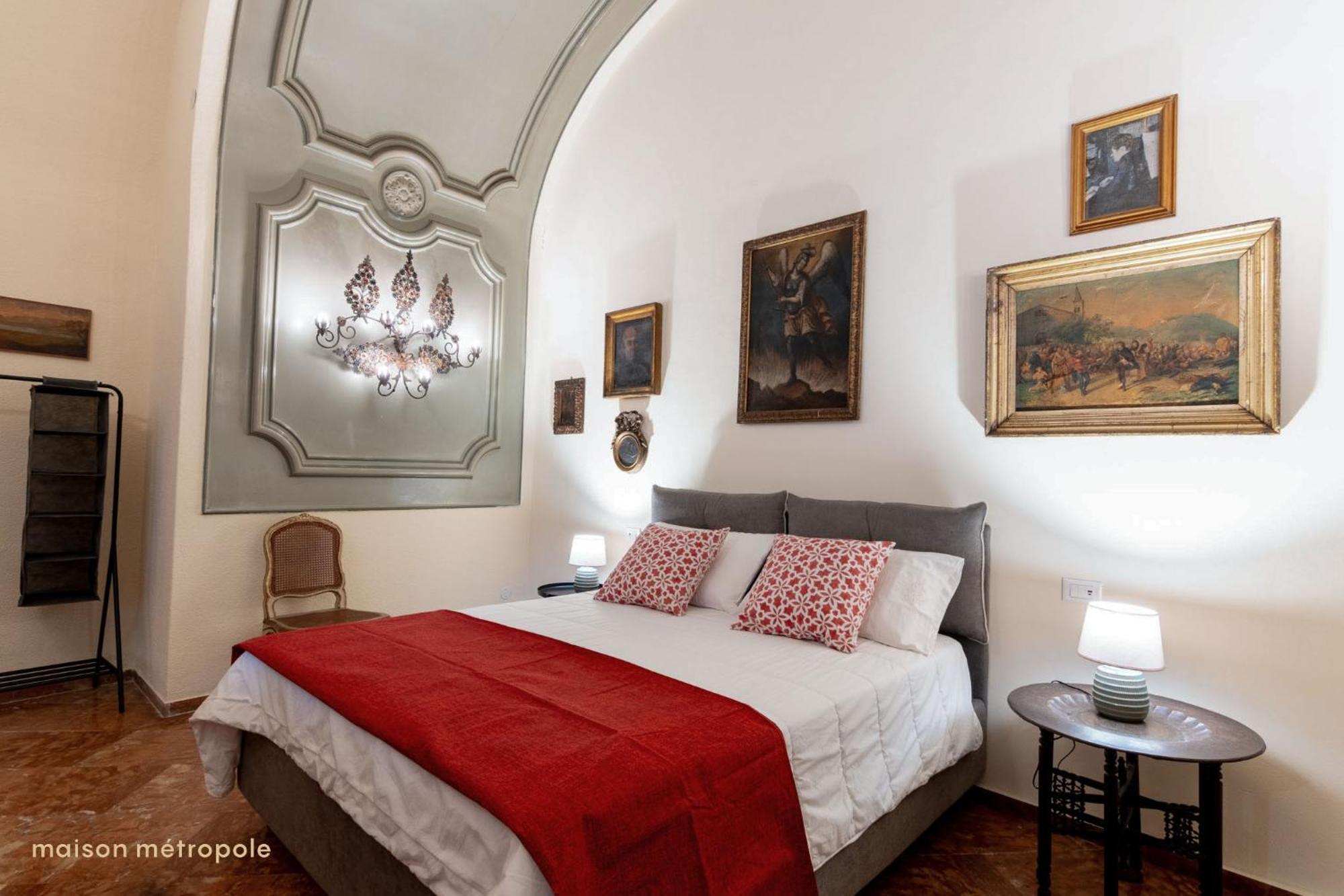 Guest house Center
