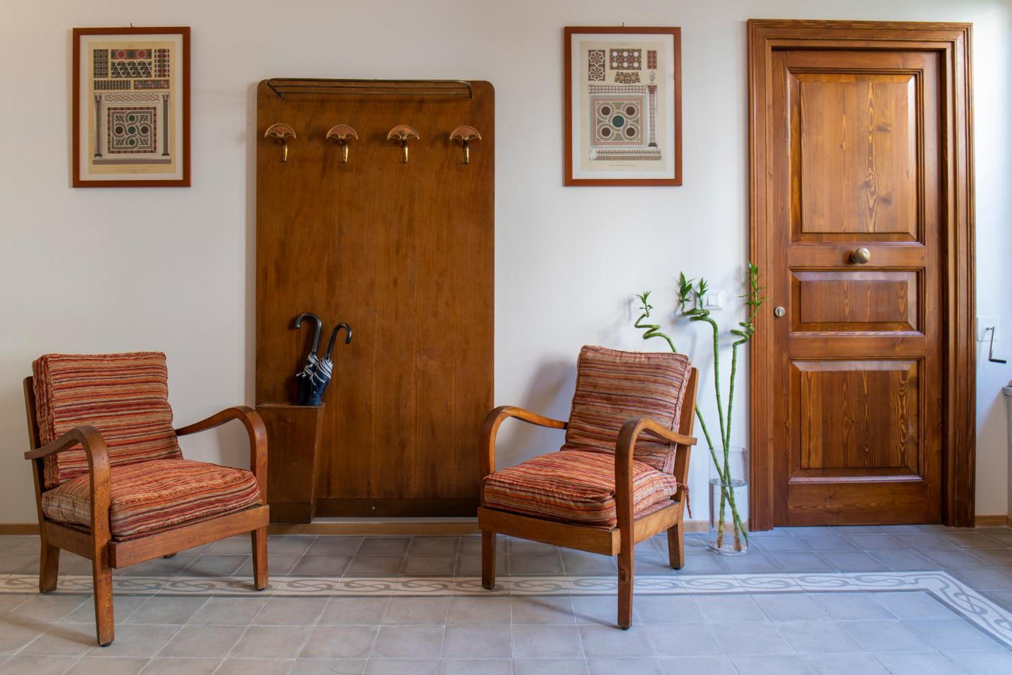 Palazzo Planeta Apartment