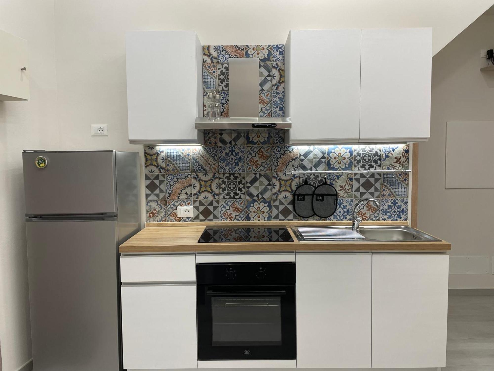 Noemi's Ballaro' Apartment