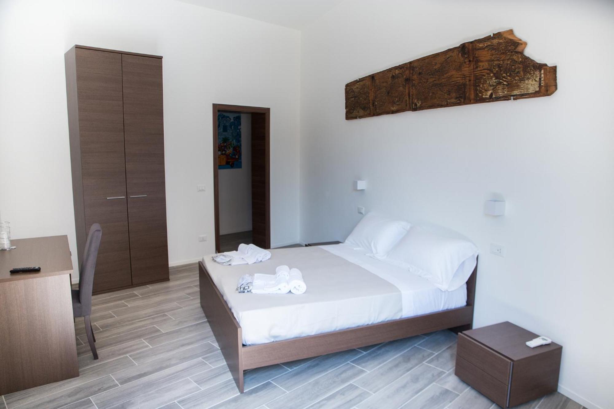 Porta Di Castro Aparthotel *