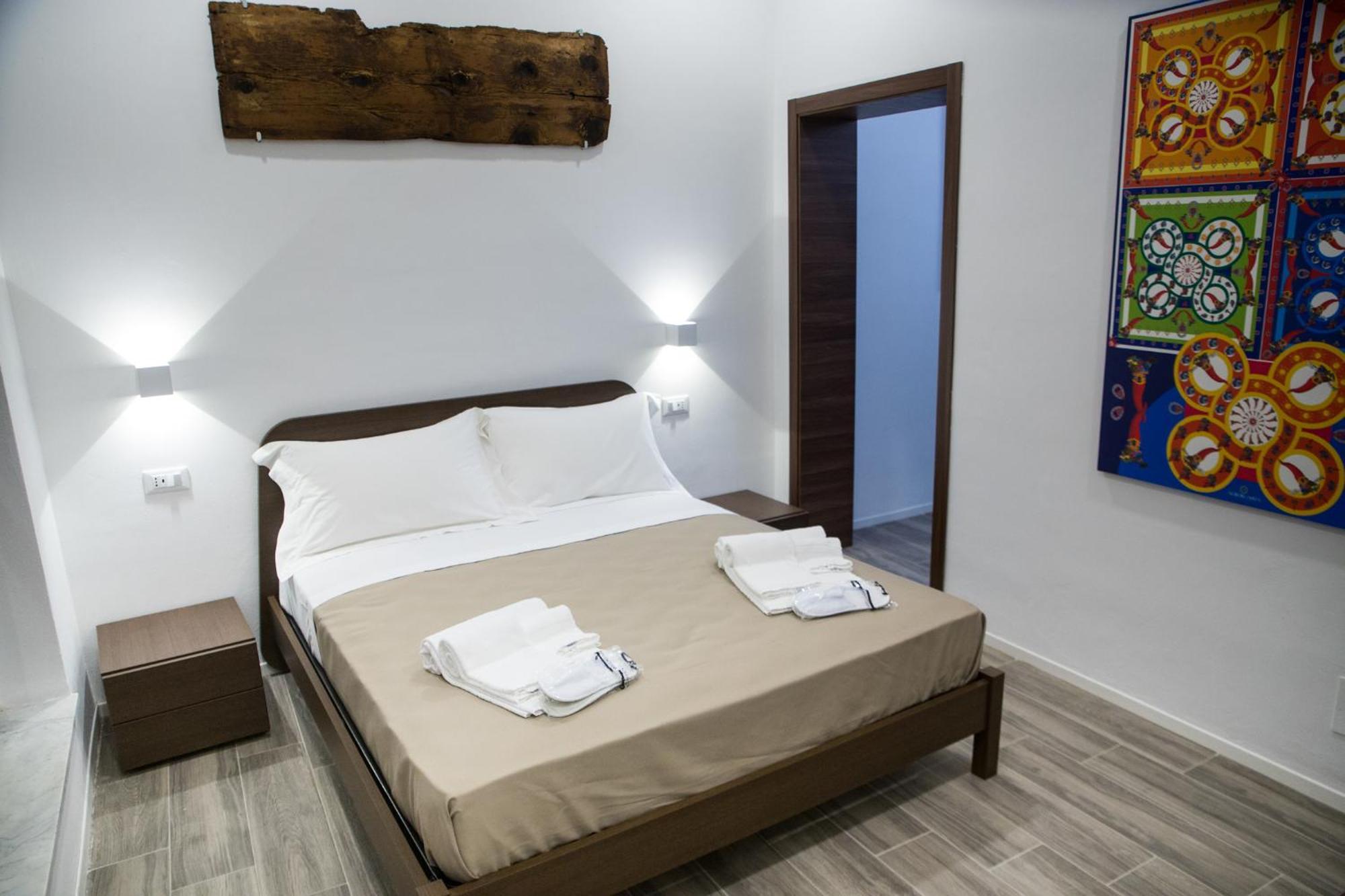 Aparthotel Porta Di Castro *