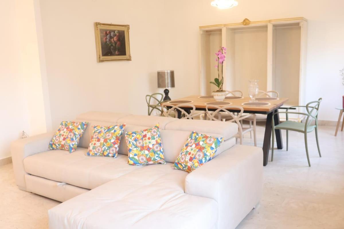 Angelica Apartment