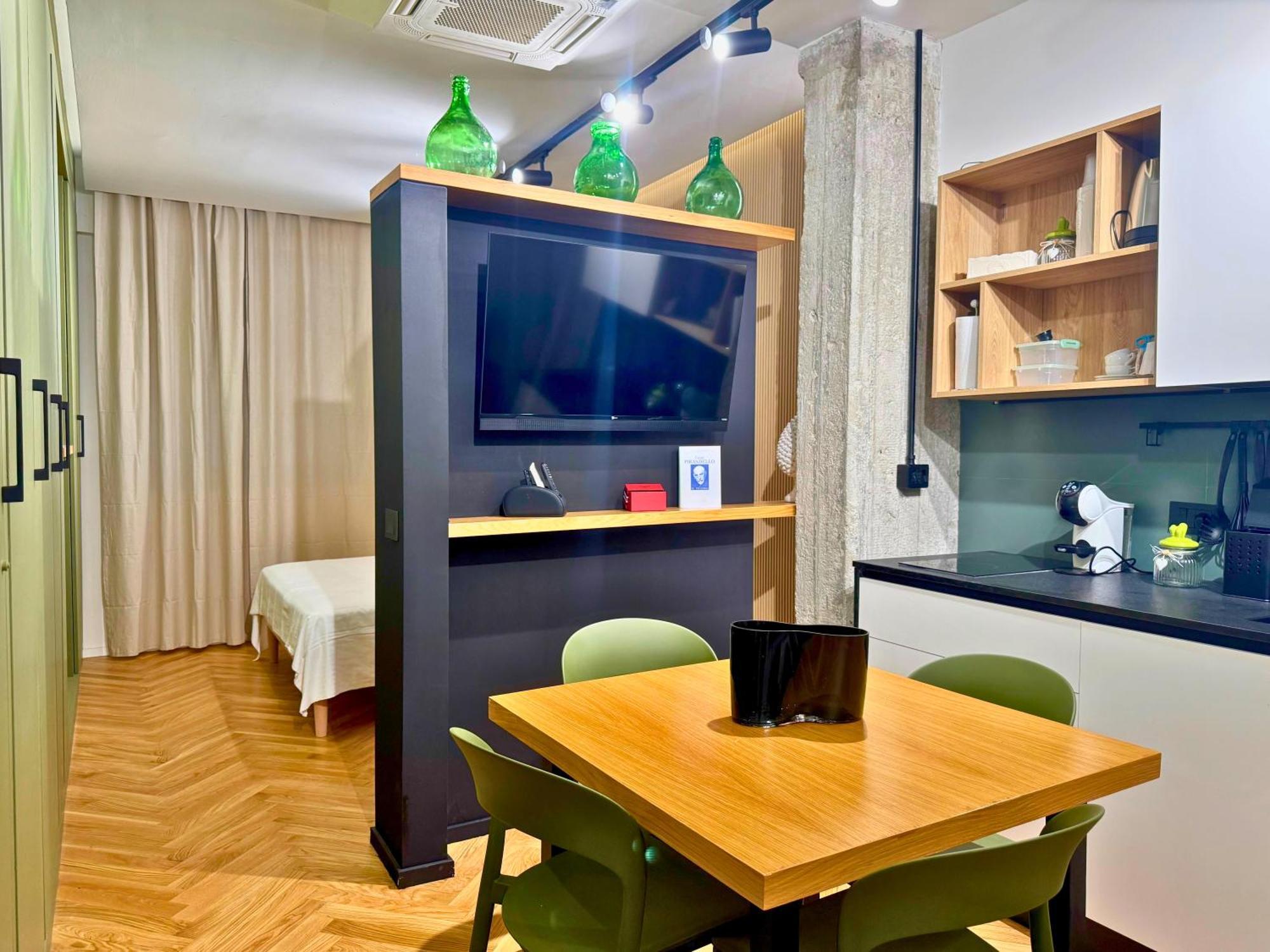Plaza Apartment