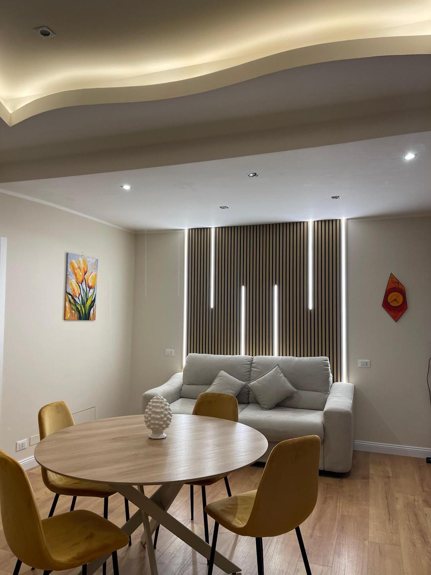 Apartment Mart - *