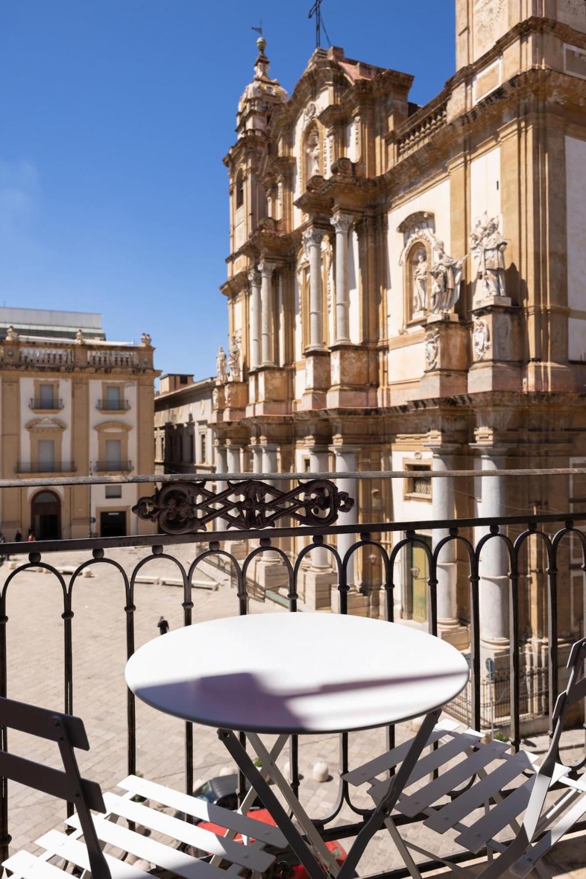 Colonne San Domenico * Palermo