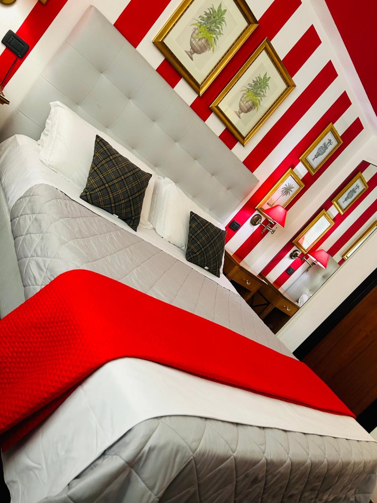 Florio Opera Hotel