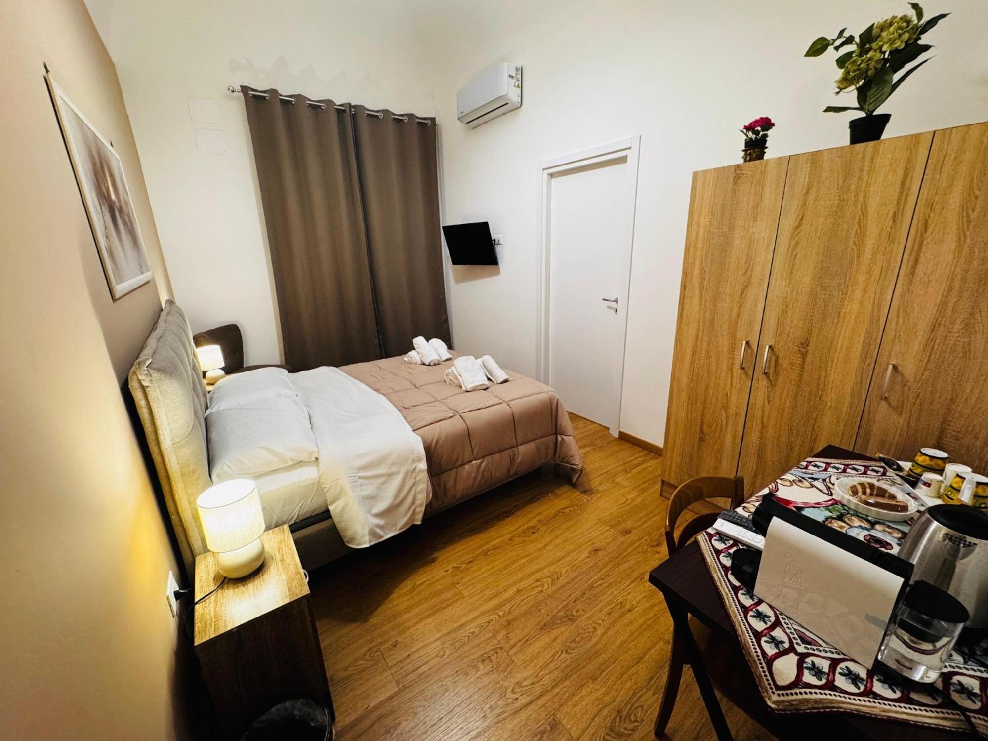 Pindemonte Pomelia Guest house *