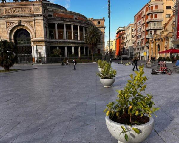 Al Politeama Palermo