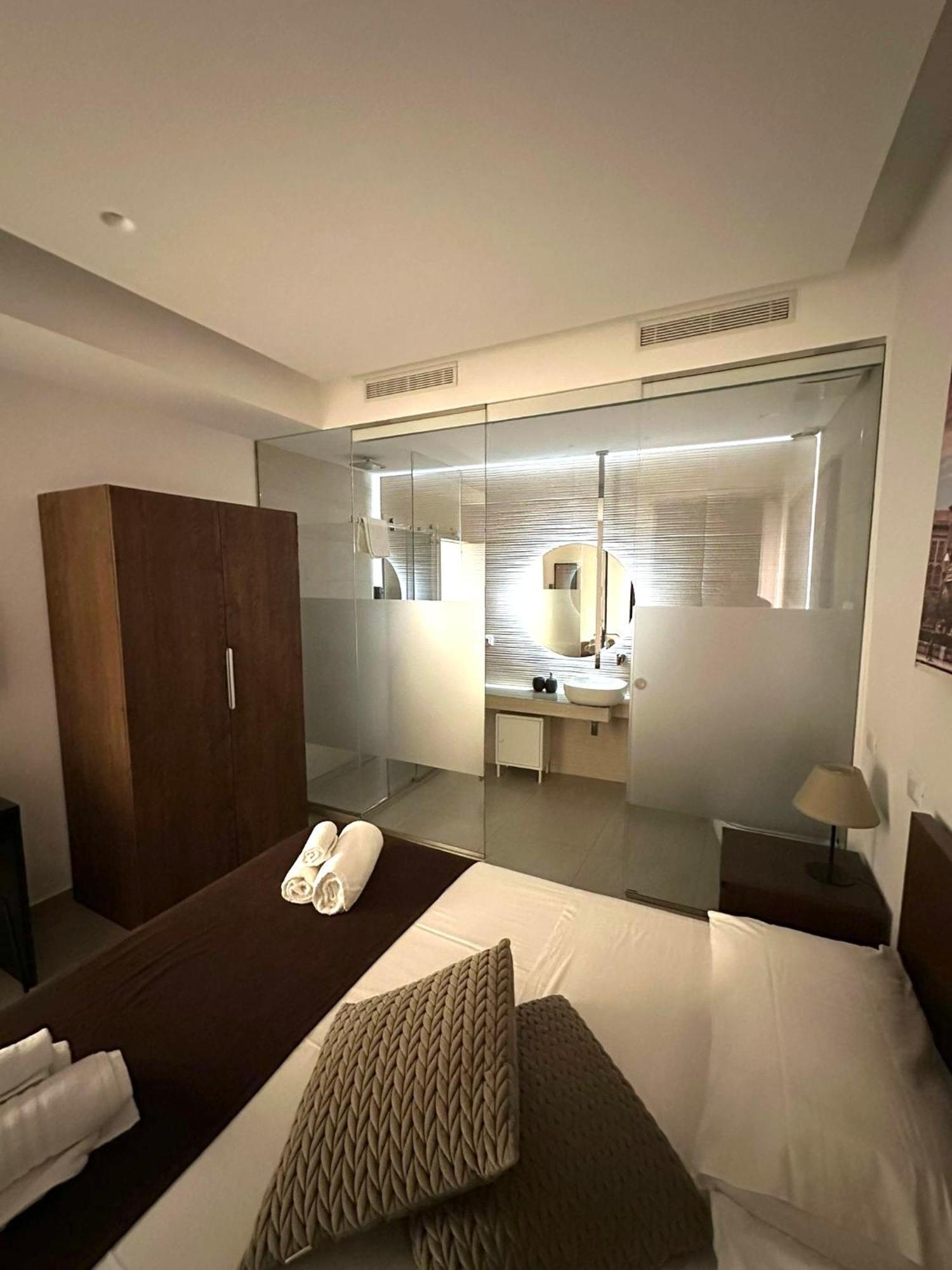 Station Guest house 2*