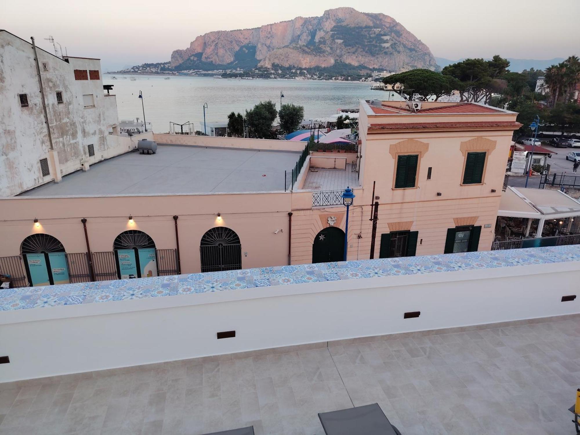 Privatunterkunft La Terrazza Del Sole Di Mondello Palermo
