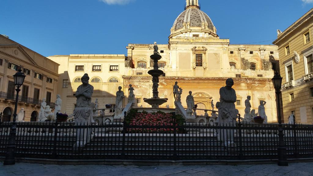 Vittorio Emanuele *