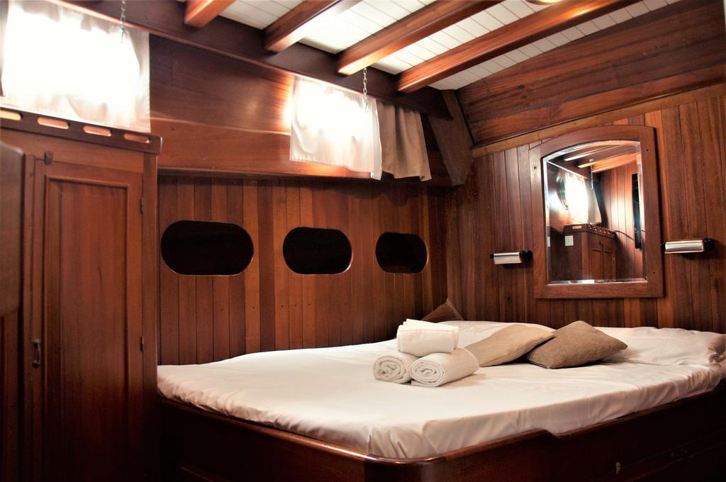 Botel Lady Christa
