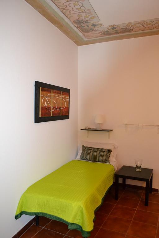 Le Sedie Volanti Hostel *