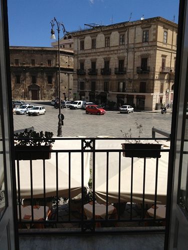 Guest house Kalamarina 2*