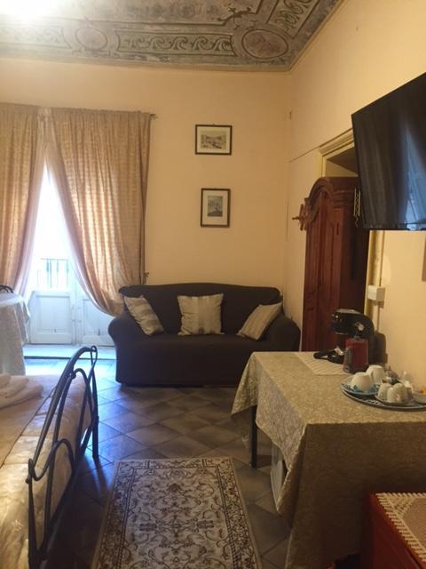 Locami Piazzetta Messinese Bed & Breakfast Palermo