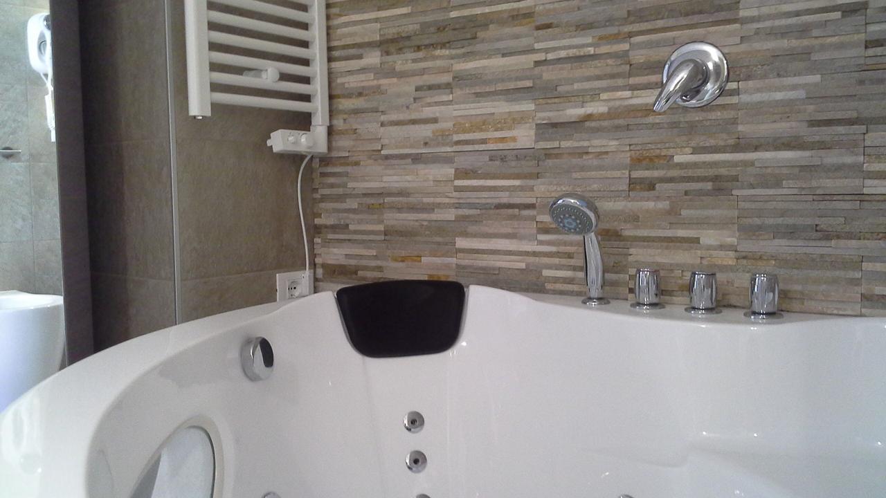 Luxury Garzilli