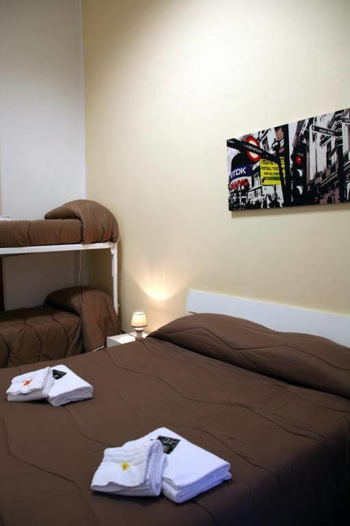 Bed & Breakfast Al Centro Di 2.0 *