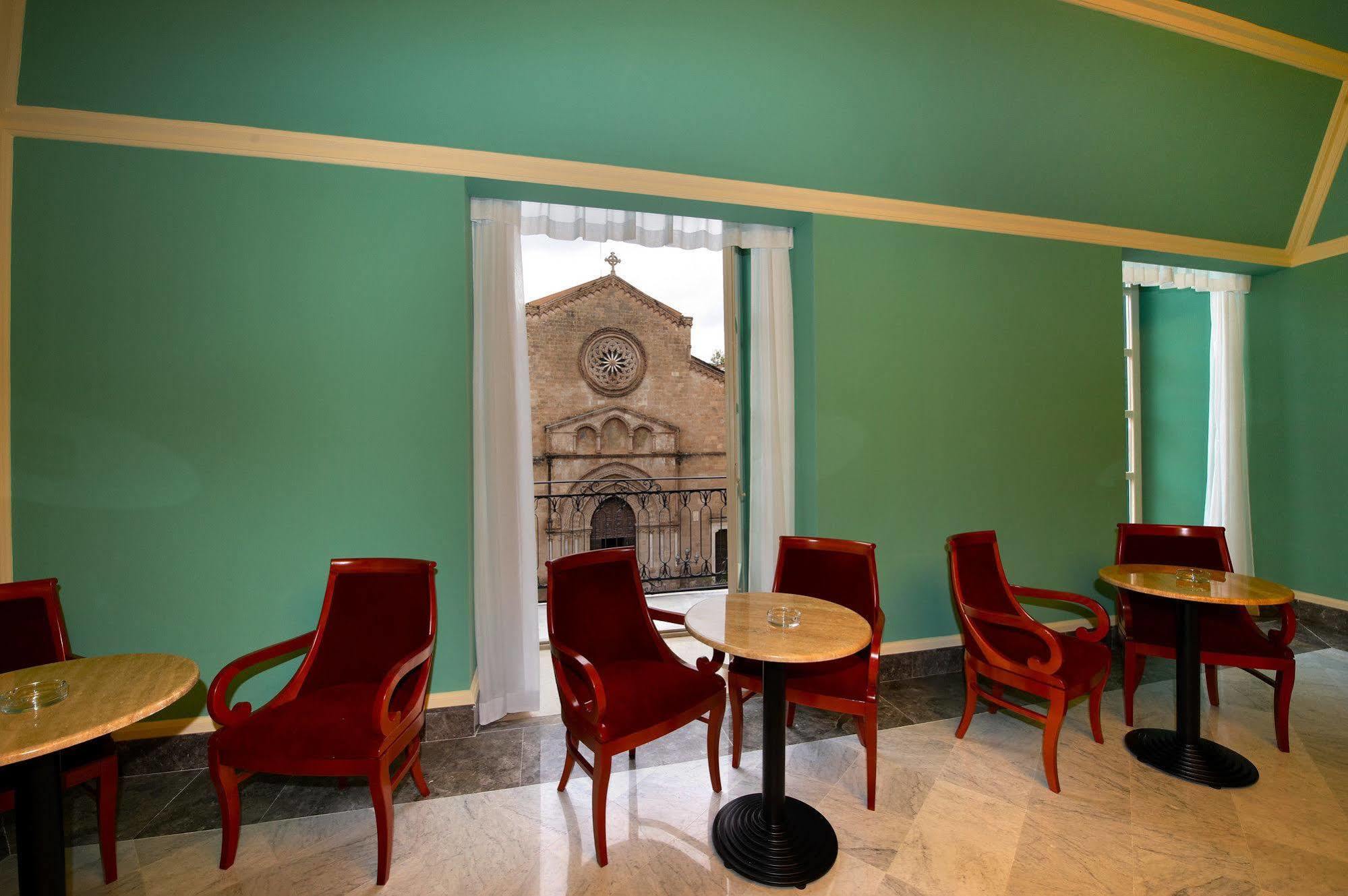 Grand Piazza Borsa Palermo