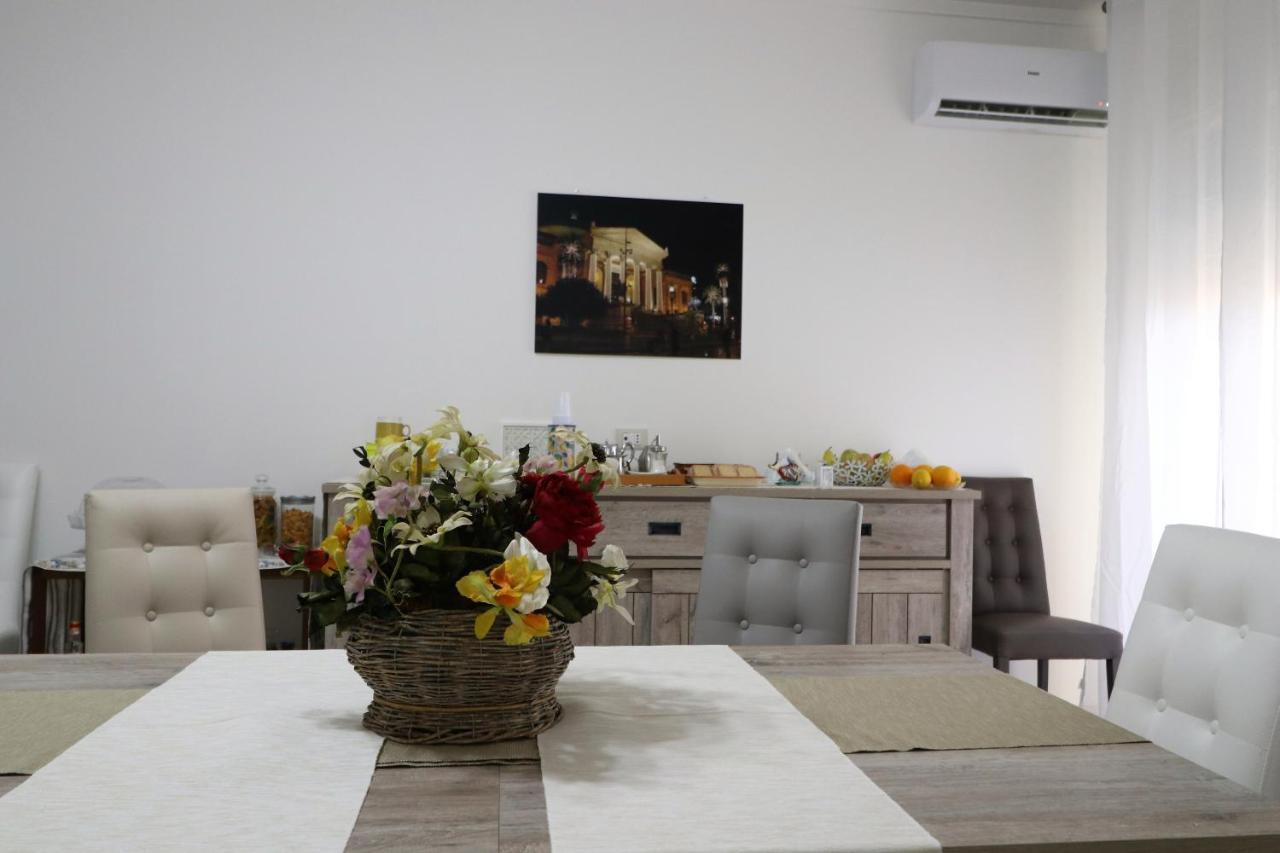 Acomodação com café da manhã  D'orleans Palermo