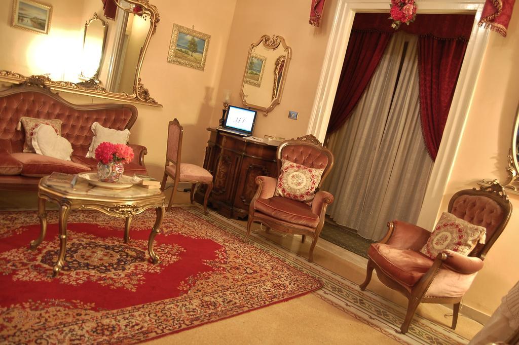 Alessandra Hotel