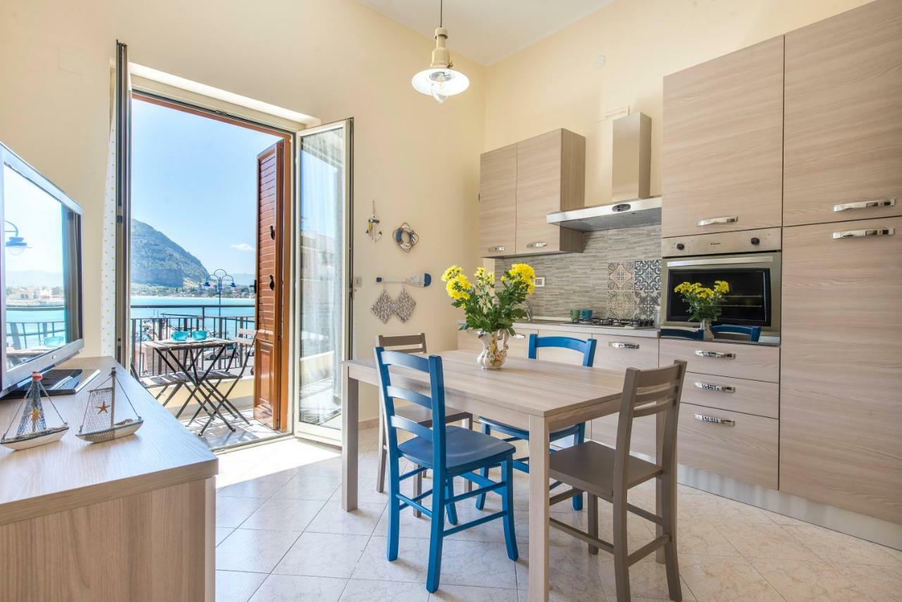 Apartamento Casetta Vista Mare In Piazza A Mondello Palermo
