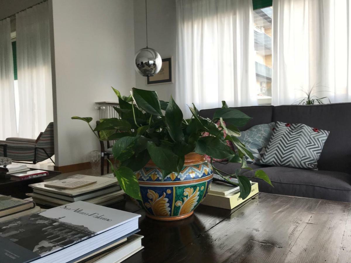 Questa Casa Non E'un Frühstückspension Palermo
