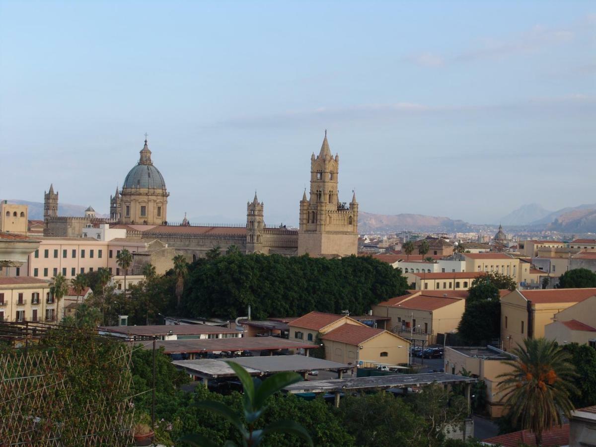 Camera-attico Luminoso Con Terrazza Homestay *