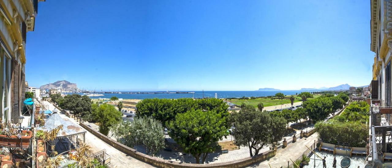 Amazing Sea View In Historic Building In Downtown By Wonderful Italy *