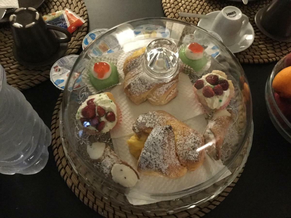 Bed & Breakfast Maqueda Suiterooms *