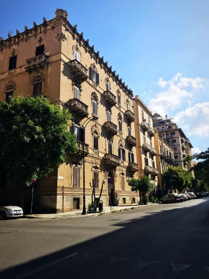 Bilocale In Centro Apartment *