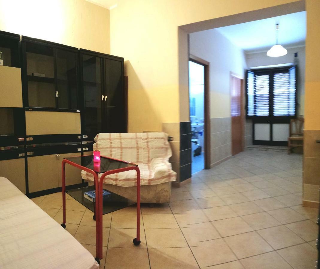 Via Giovanni Travaglia, Free Space Homestay