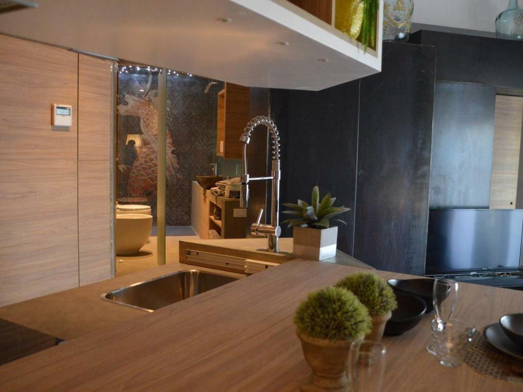 Laurana Apartment *