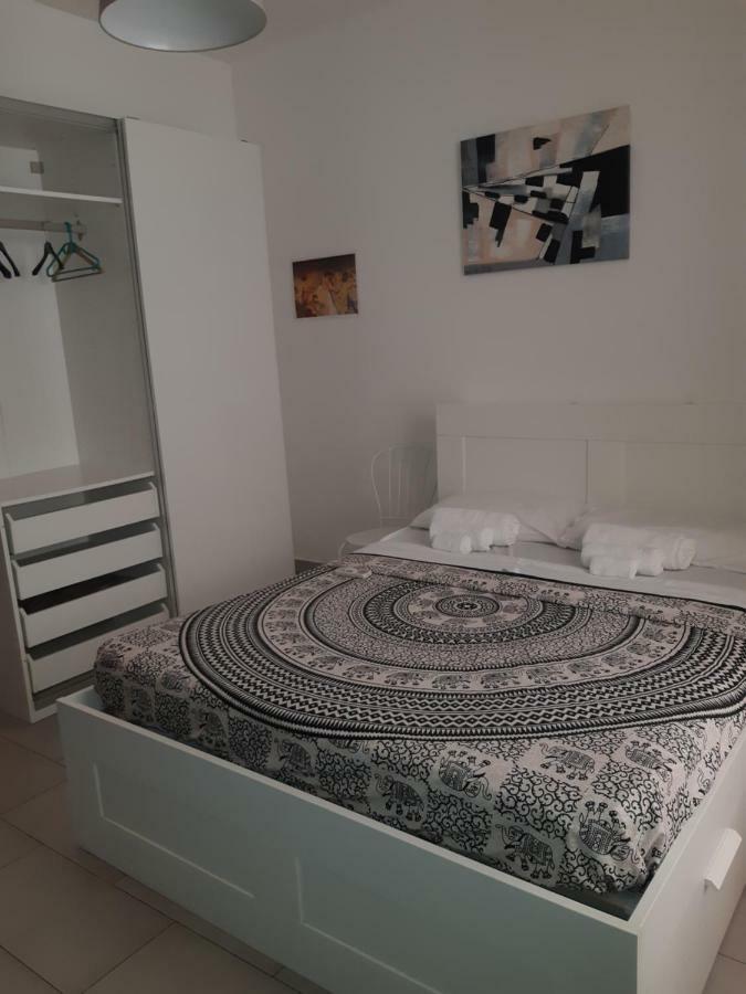 Free Wifi Check-in 24h Apartment *