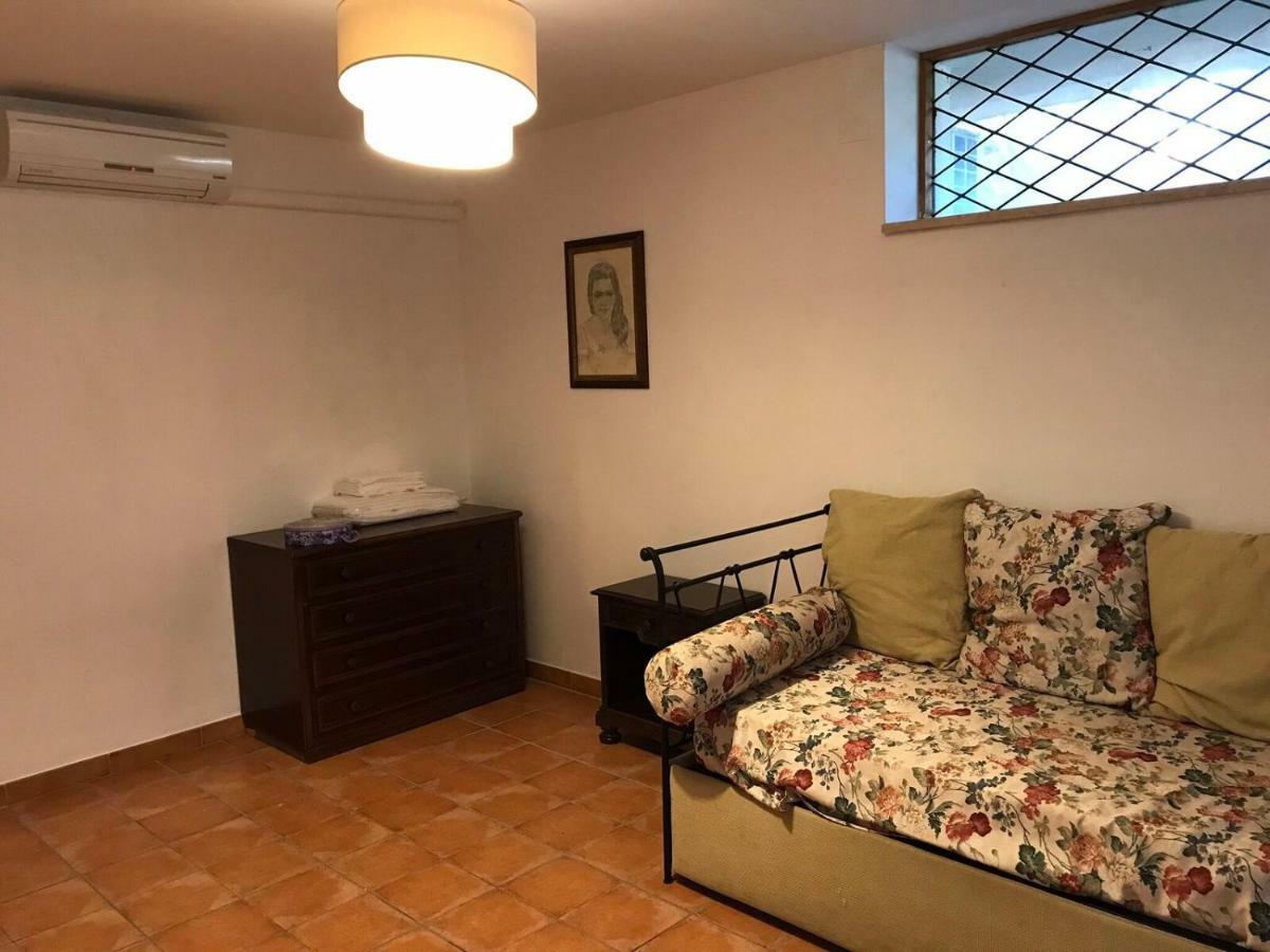 Villetta Della Nonna Mondello Ferienhaus