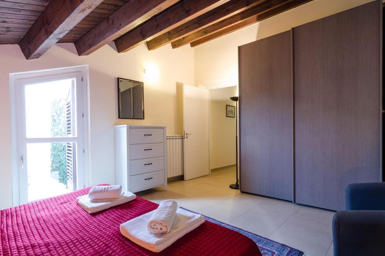 Santa Chiara 9 Apartment *