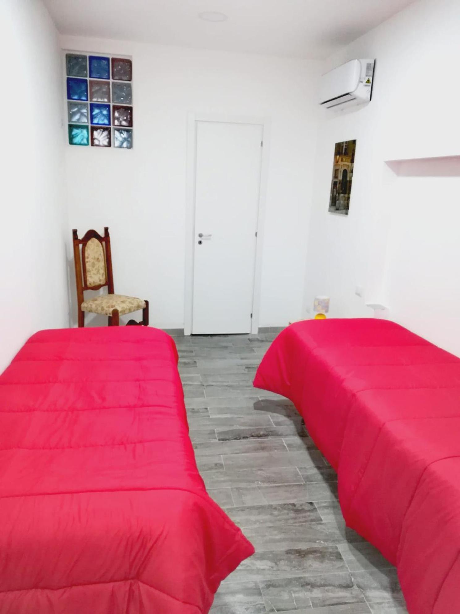 Binario 31 Guest house *